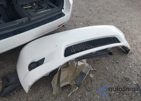 2015 Toyota Sienna Le 8 Passenger z USA, uszkodzony, nr VIN 5TDKK3DC3FS566118